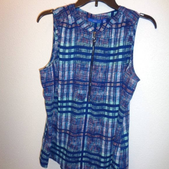 APT. 9 Tank Top With Zipper Size Medium - Picture 4 of 10